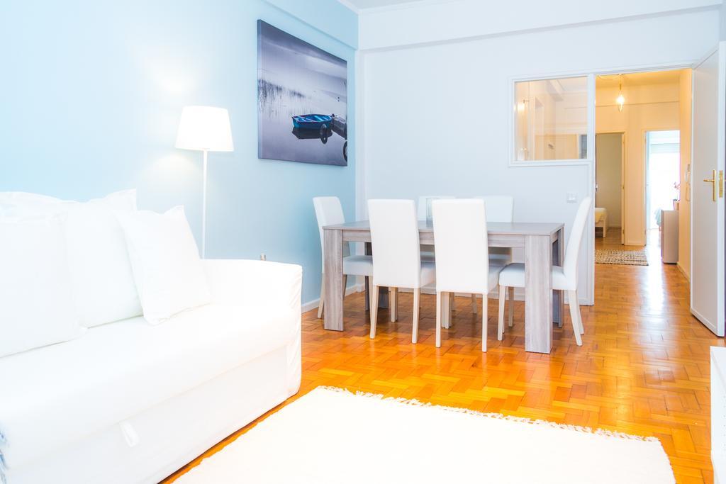 Liiiving In | Downtown Delight Apartamento