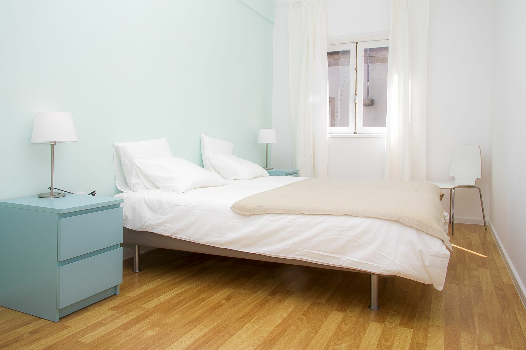 Liiiving In | Downtown Delight Apartamento